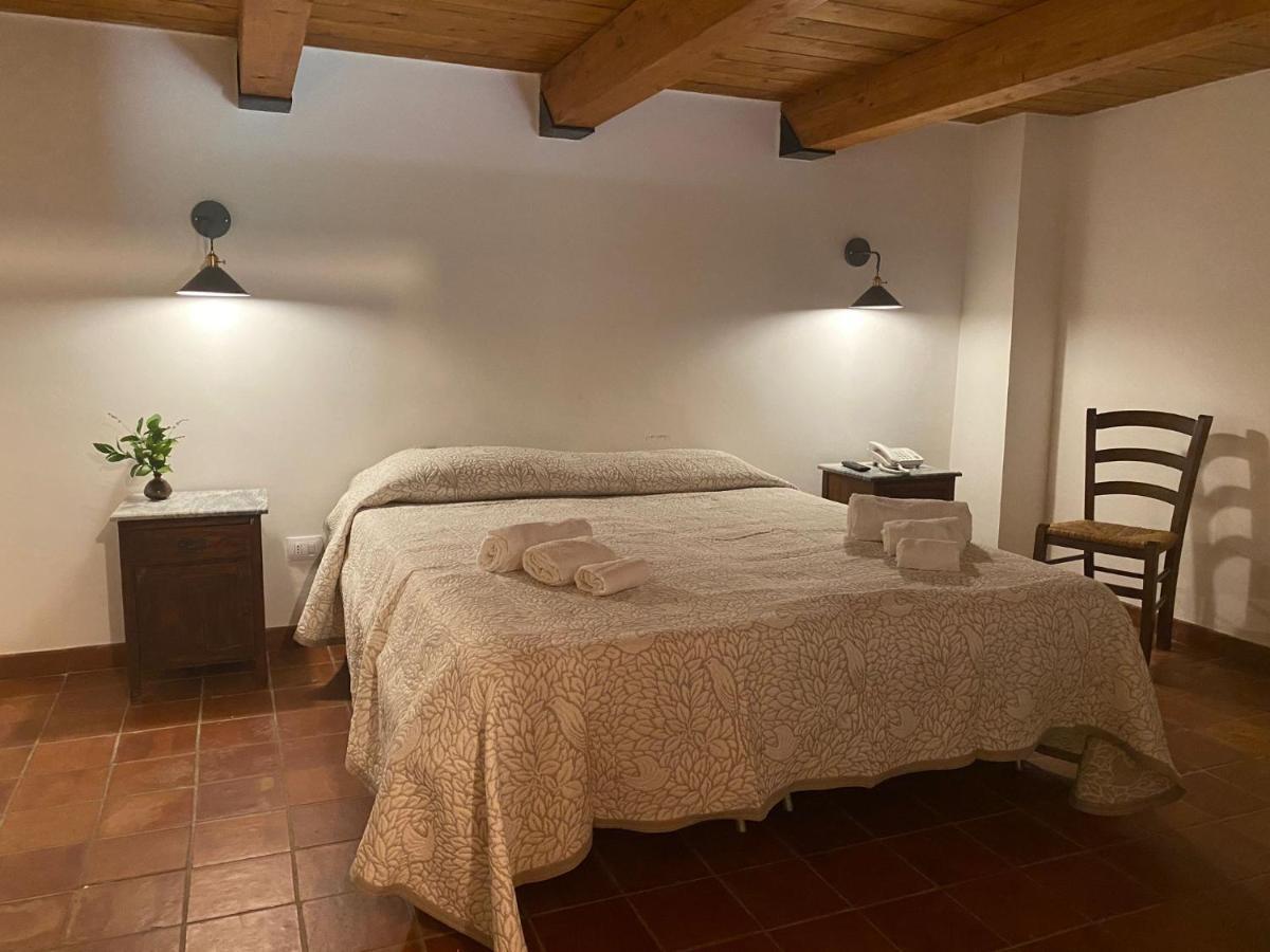 Agriturismo Feudo Tudia Landro Екстериор снимка