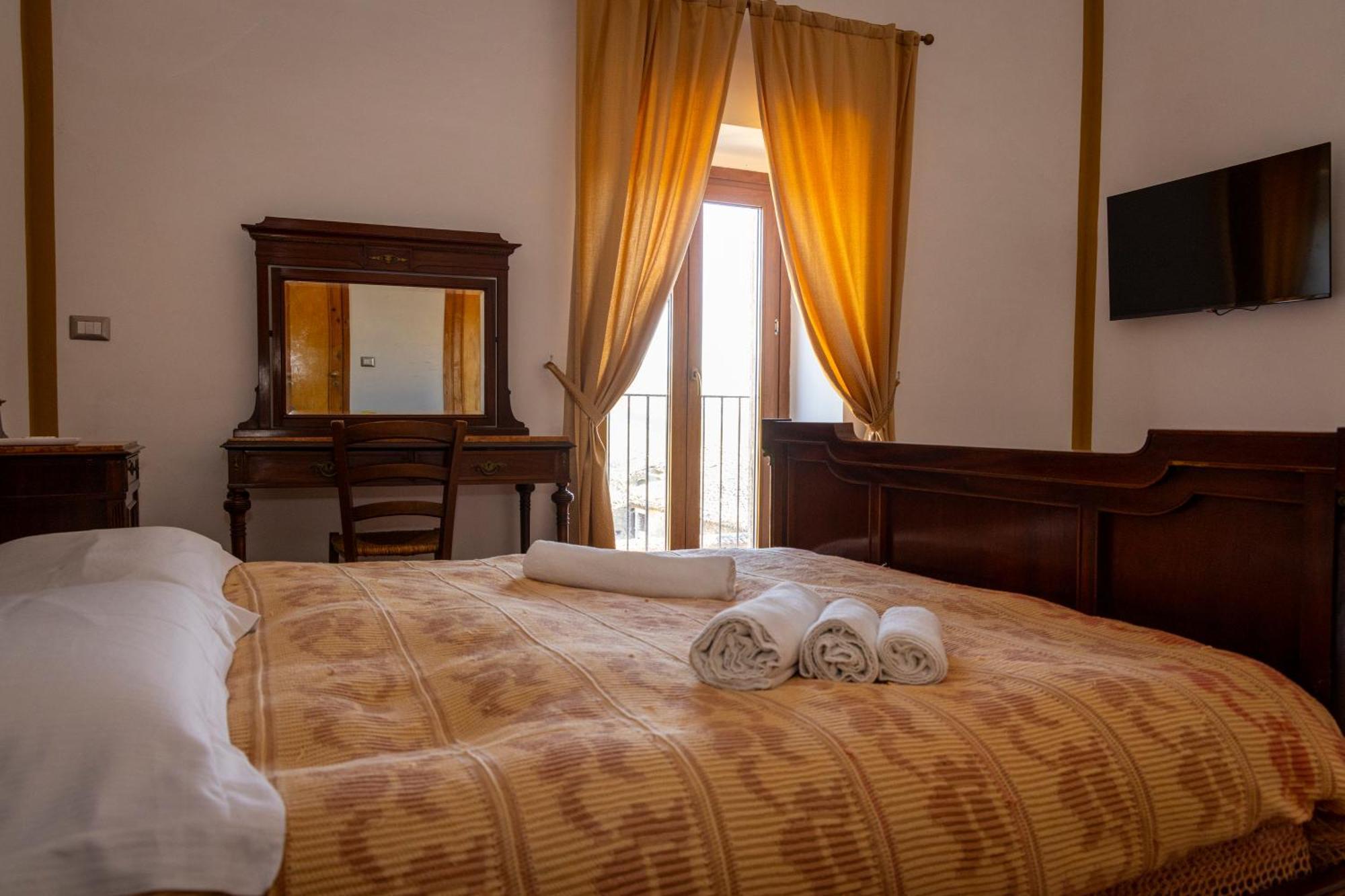 Agriturismo Feudo Tudia Landro Екстериор снимка